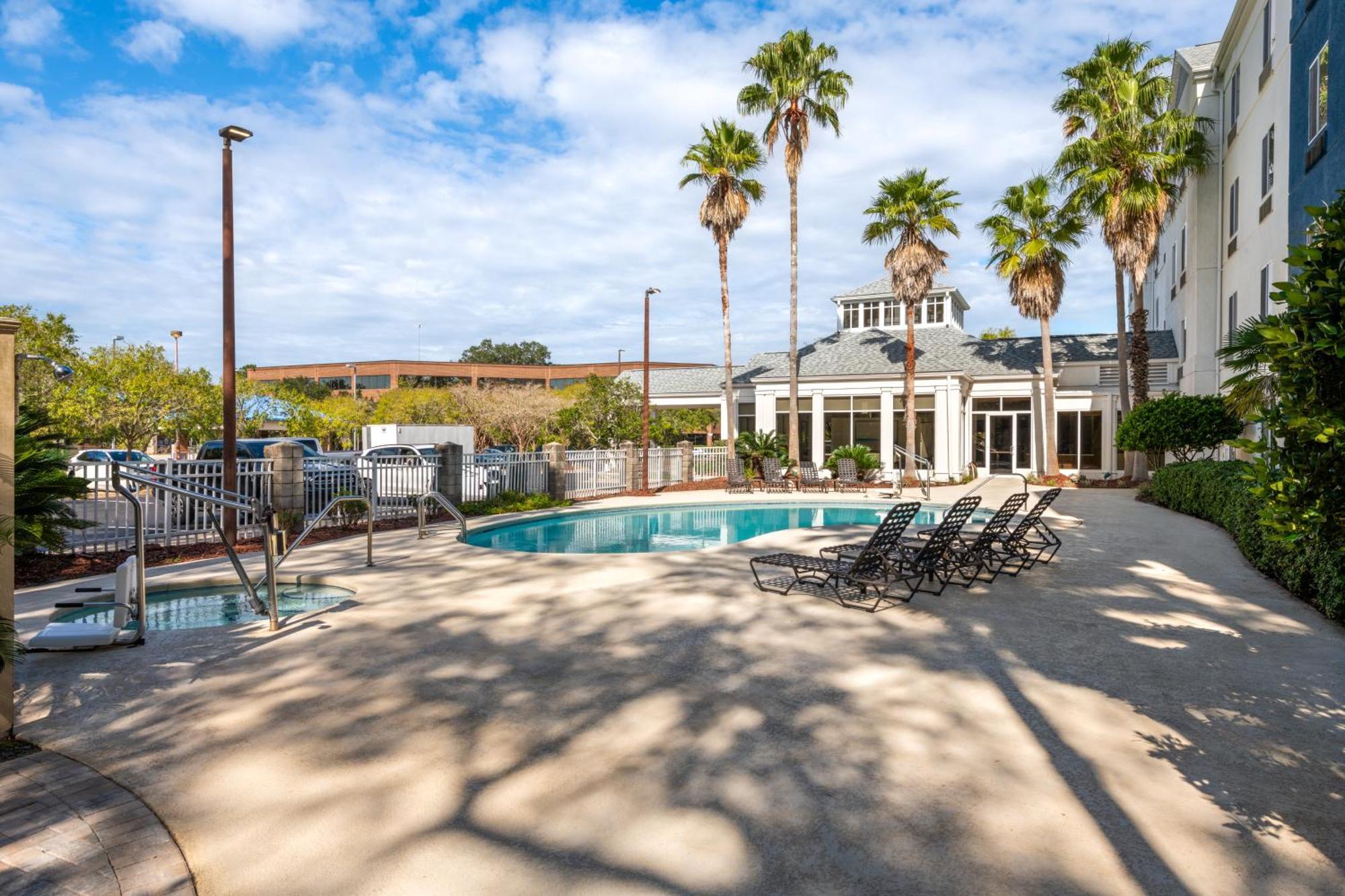 Hilton Garden Inn Tallahassee Exteriör bild