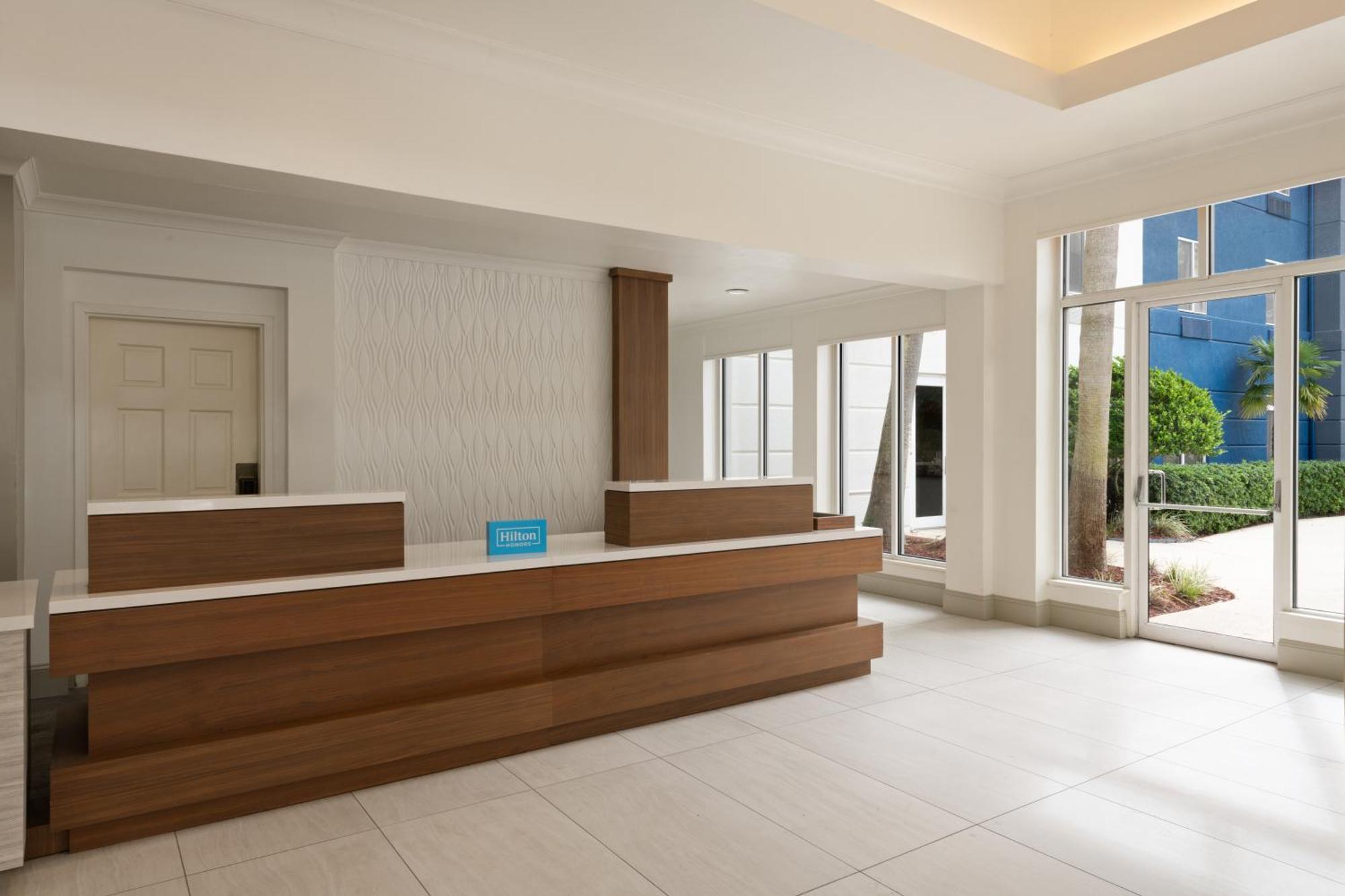 Hilton Garden Inn Tallahassee Exteriör bild